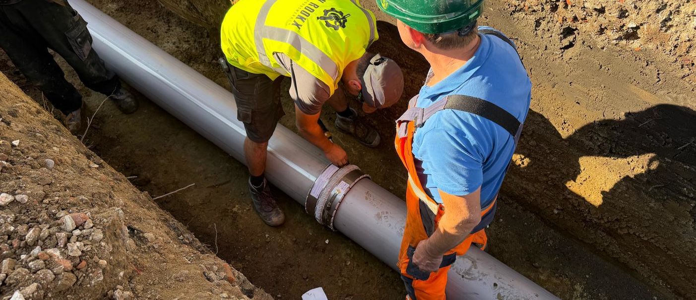 VPC-Buiskoppeling Oliebestendig op internationaal zuivelbedrijf – Lummen (BE)